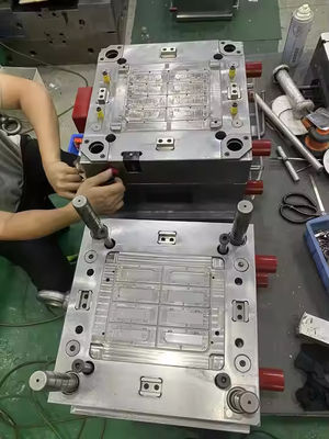 Услуги по инжекционной формовке пластмассы ABS